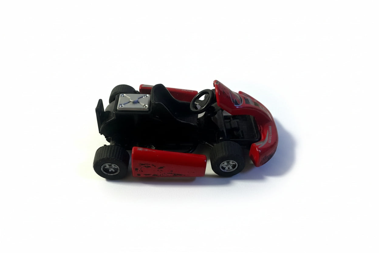 Dirkalni gokart rdeče barve (154)