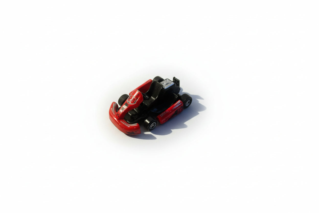 Dirkalni gokart rdeče barve (154)