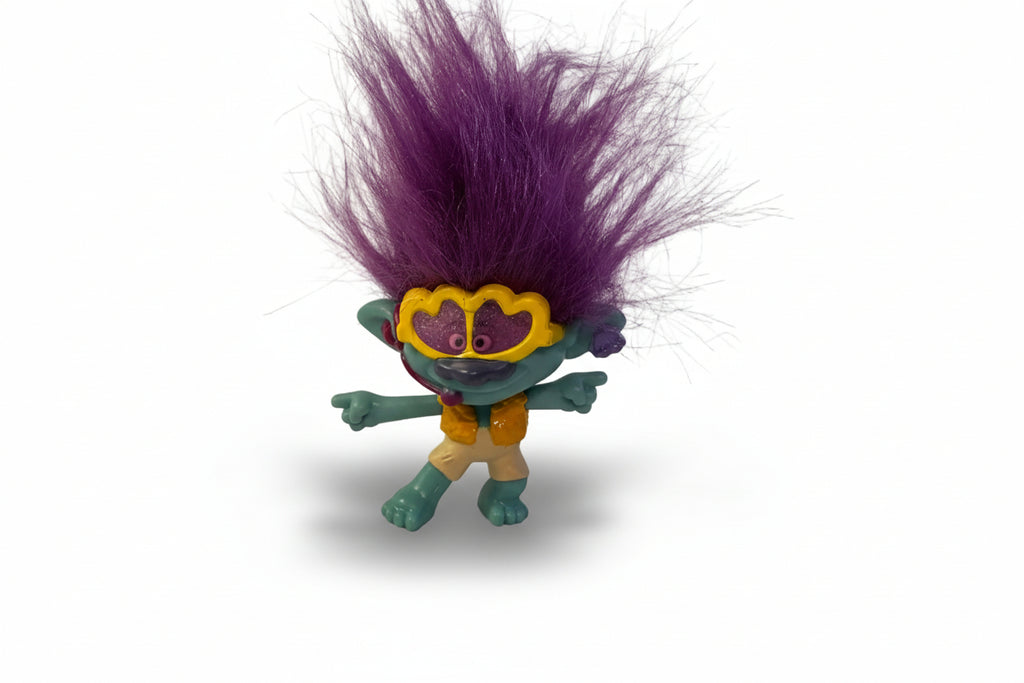 Figurica Trolls – barvit lik z velikimi vijoličnimi lasmi (209)