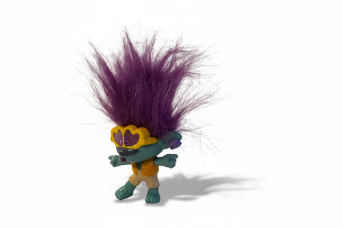 Figurica Trolls – barvit lik z velikimi vijoličnimi lasmi (209)